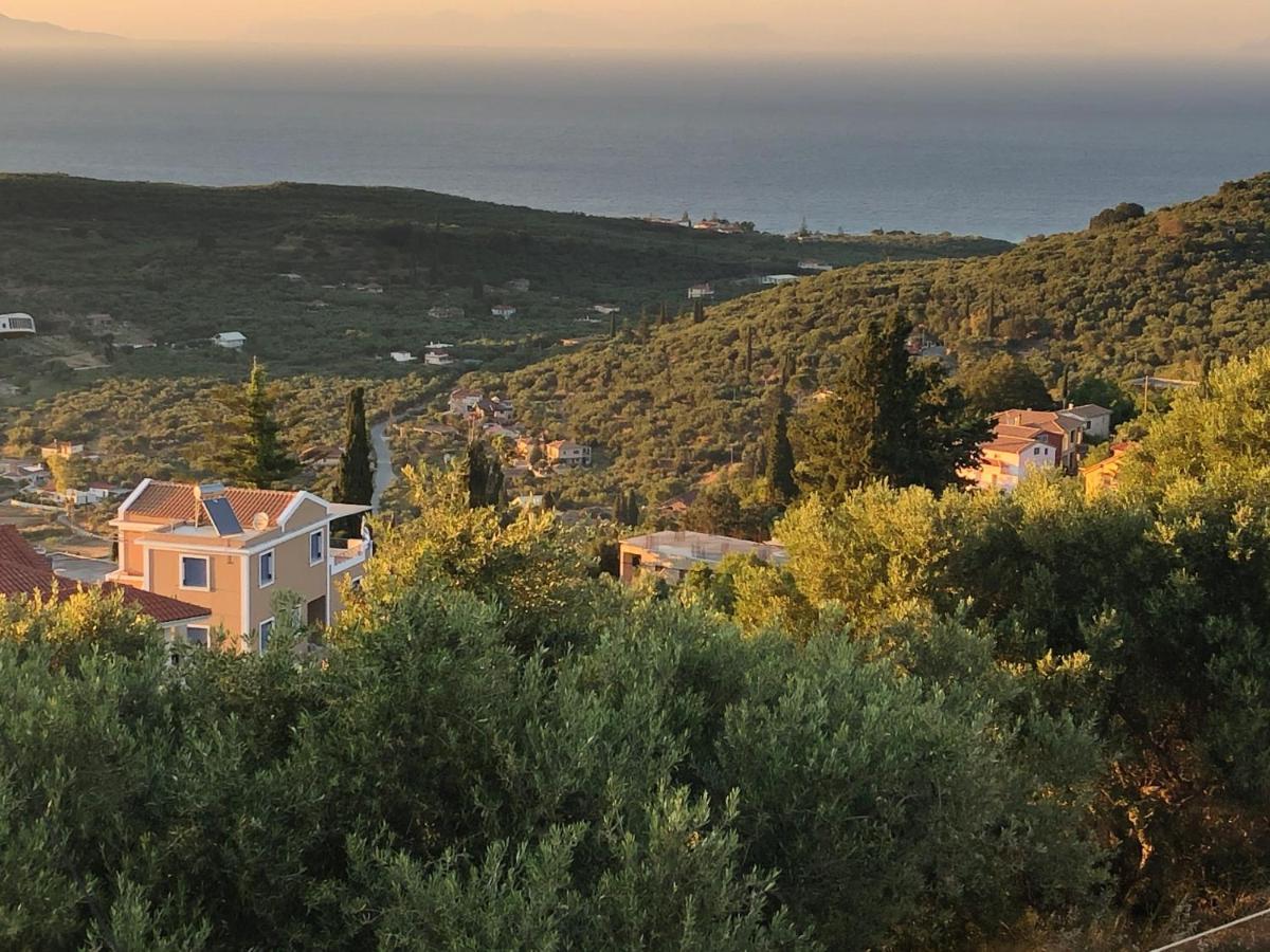 Villa Thea - Τhe View 1St Floor Áno Yerakaríon Buitenkant foto